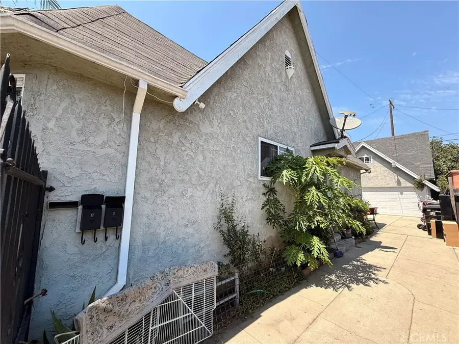 2527 Flower Street, Huntington Park, CA 90255 - #2