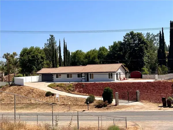 15290 Golden Star Avenue, Riverside, CA 92506