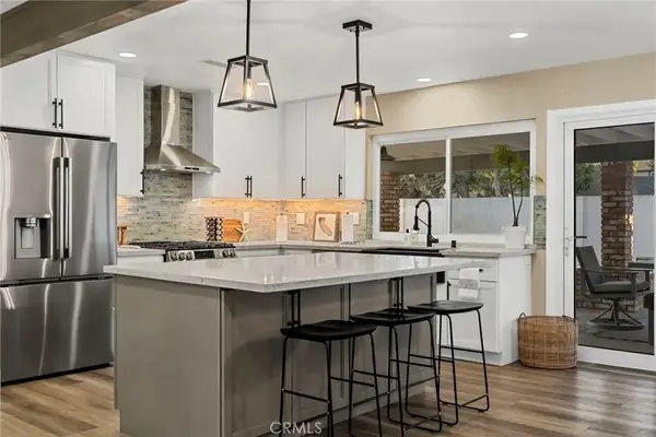 1216 E Clifpark Way, Anaheim, CA 92805