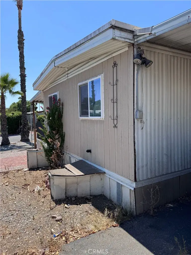1025 Riverside #54, Rialto, CA 92376 - #3