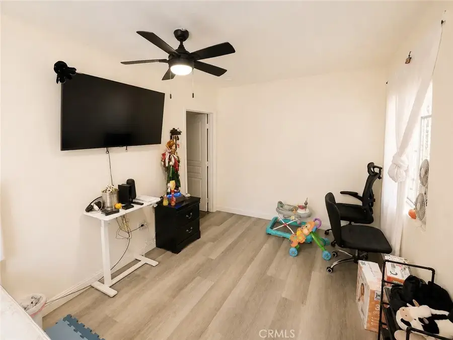 7833 Crocker, Los Angeles, CA 90003 - #2