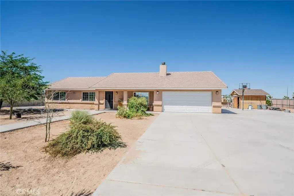 11940 Pacific, Phelan, CA 92371 - #1