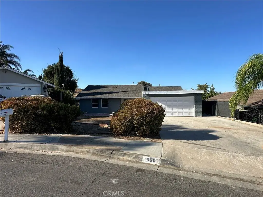 560 W 10th Street, Perris, CA 92570 - #1