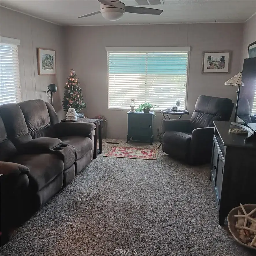 575 S Lyon #142, Hemet, CA 92543 - #3