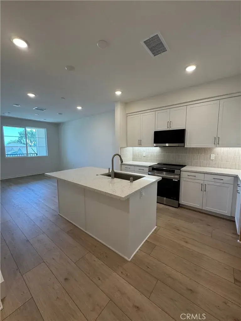685 S Brea Boulevard #102, Brea, CA 92821 - #2