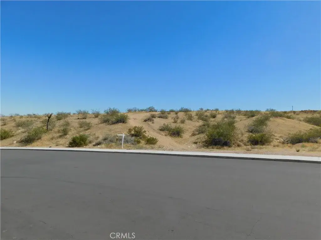 16519 Avalon, Victorville, CA 92395 - #1