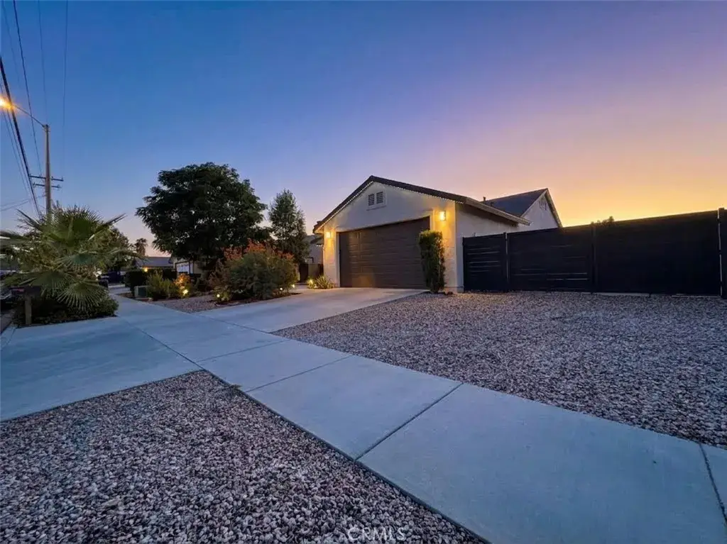 845 S San Jacinto Street, Hemet, CA 92543 - #1