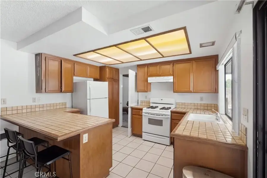 1491 Cedarhill Drive, Riverside, CA 92507 - #2