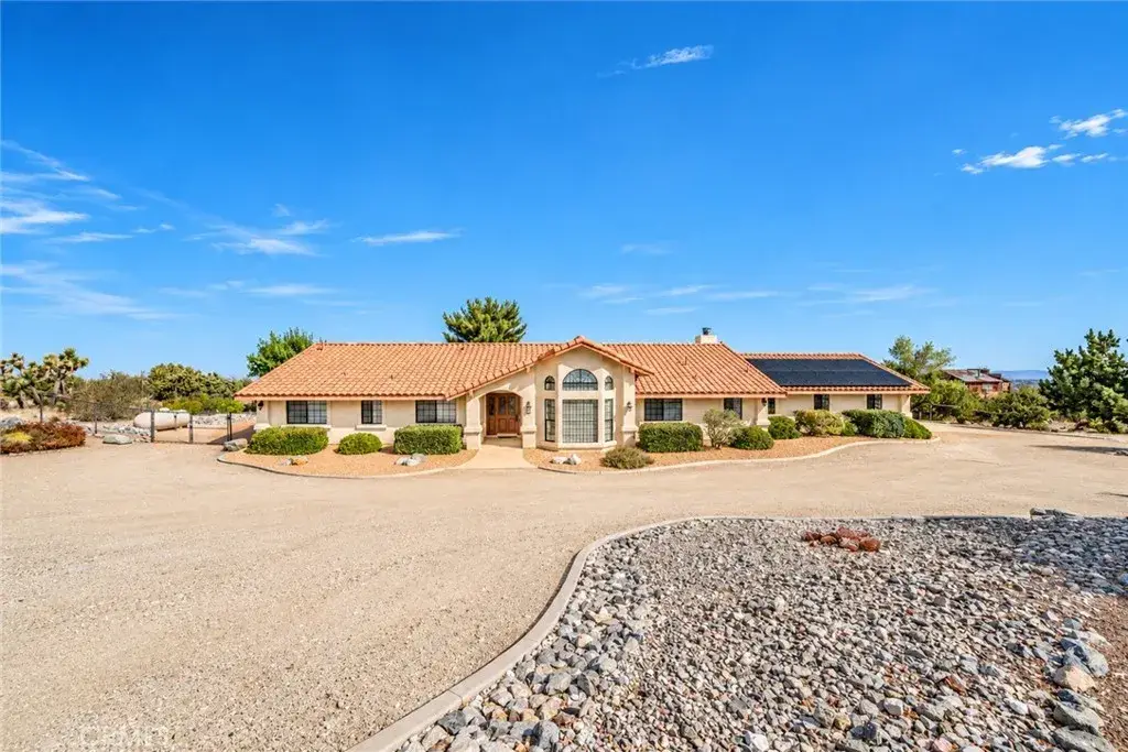 150 Smoke Tree Road, Pinon Hills, CA 92372 - #1