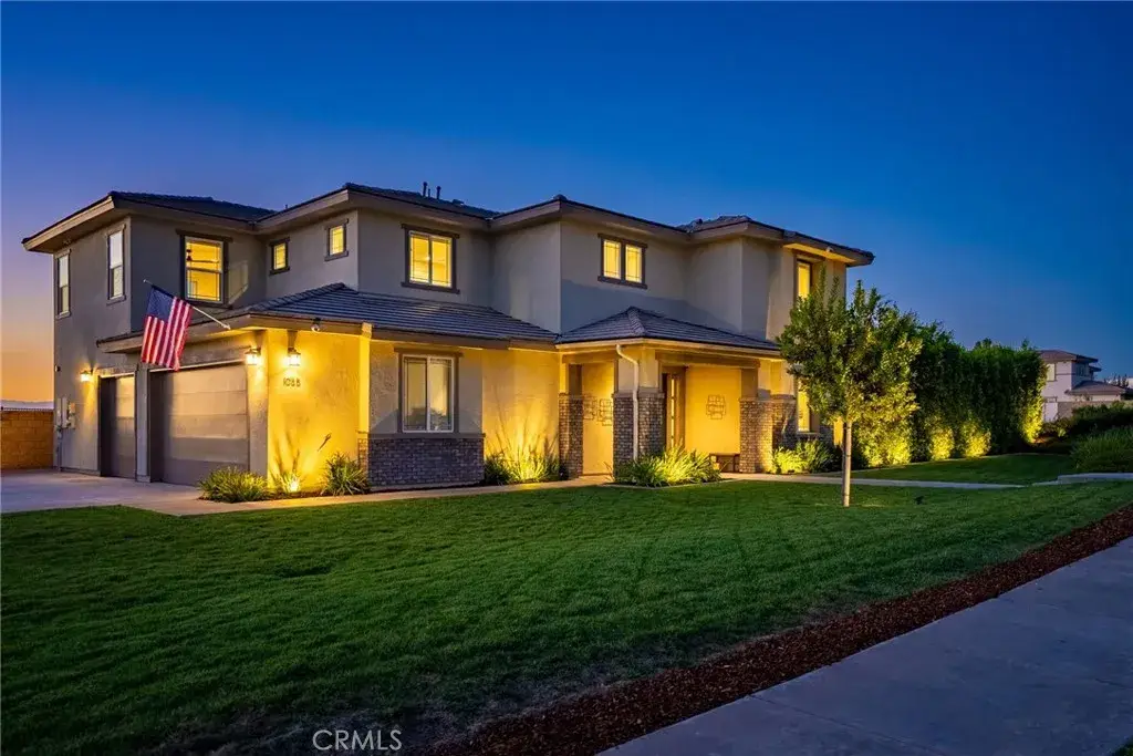 1055 Vista Court, Riverside, CA 92506 - #1