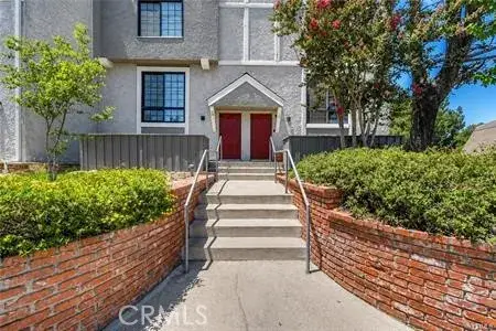 18100 Burbank Boulevard #14, Tarzana, CA 91356 - #2