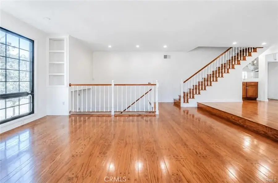 18100 Burbank Boulevard #14, Tarzana, CA 91356 - #3