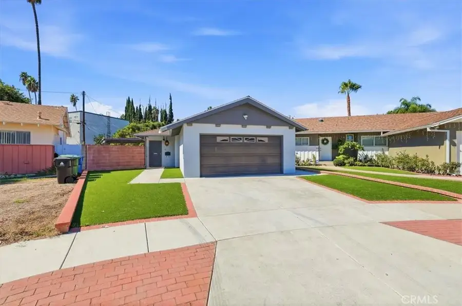 7227 Whitaker Avenue, Lake Balboa, CA 91406 - #2
