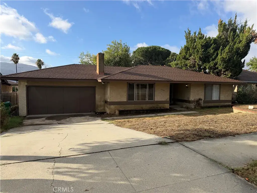 1560 W Nicolet, Banning, CA 92220 - #1