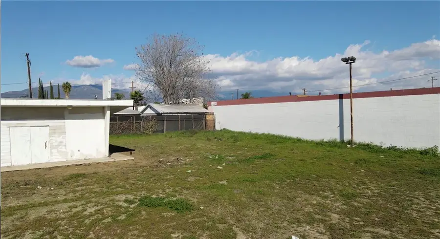 1137 E Mission, Pomona, CA 91766 - #3