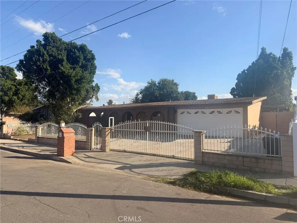 217 W Alru, Rialto, CA 92376 - #1