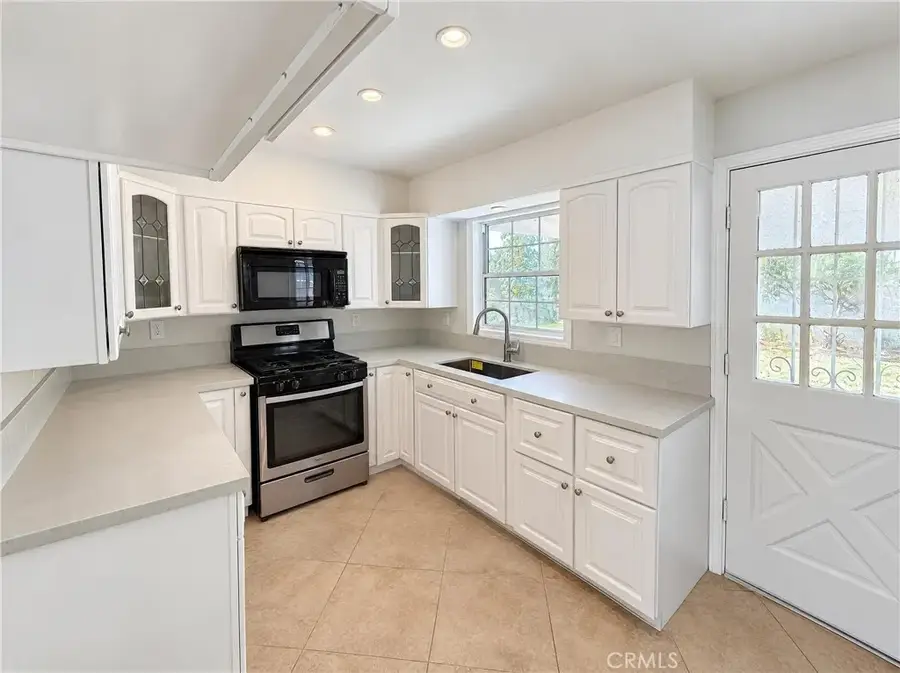 5653 N Viceroy Avenue, Azusa, CA 91702 - #2