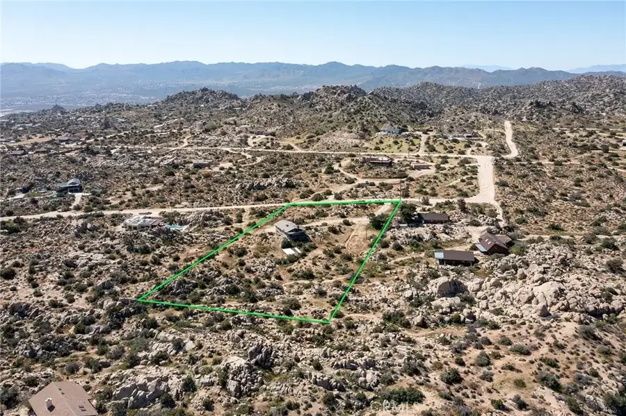 5550 Carlsbad Avenue, Yucca Valley, CA 92284 - #3