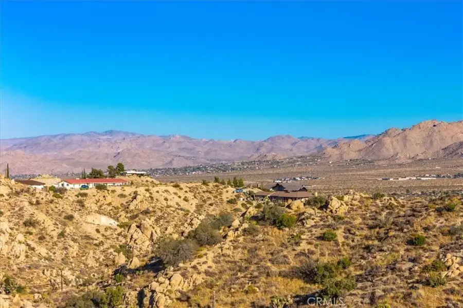 596 Buena Suerte, Yucca Valley, CA 92284 - #2