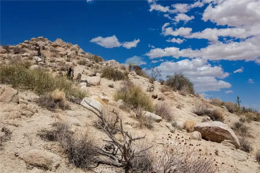 999 Mandarin, Yucca Valley, CA 92284 - #2