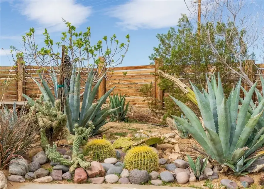 1919 Acoma Trail, Landers, CA 92285 - Image #3