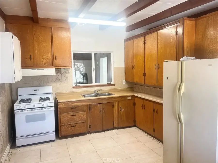 6124 El Reposo Street, Joshua Tree, CA 92252 - Image #2
