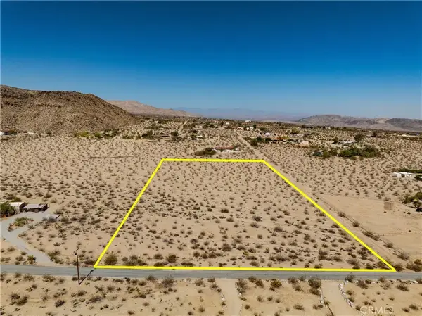 7054 Canyon, 29 Palms, CA 92277