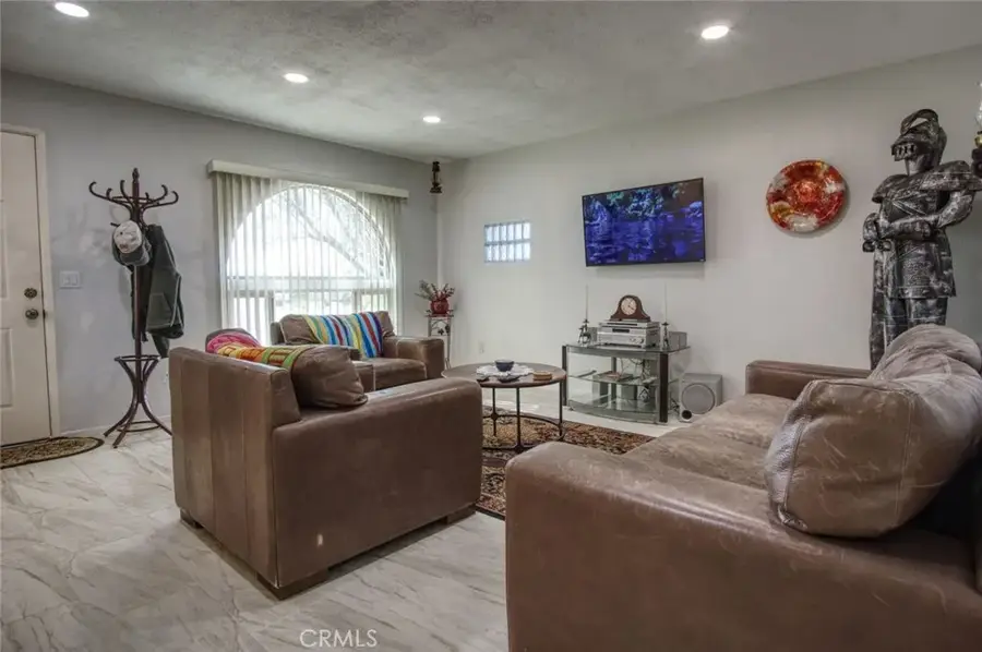 6367 Split Rock Avenue, Twentynine Palms, CA 92277 - #3