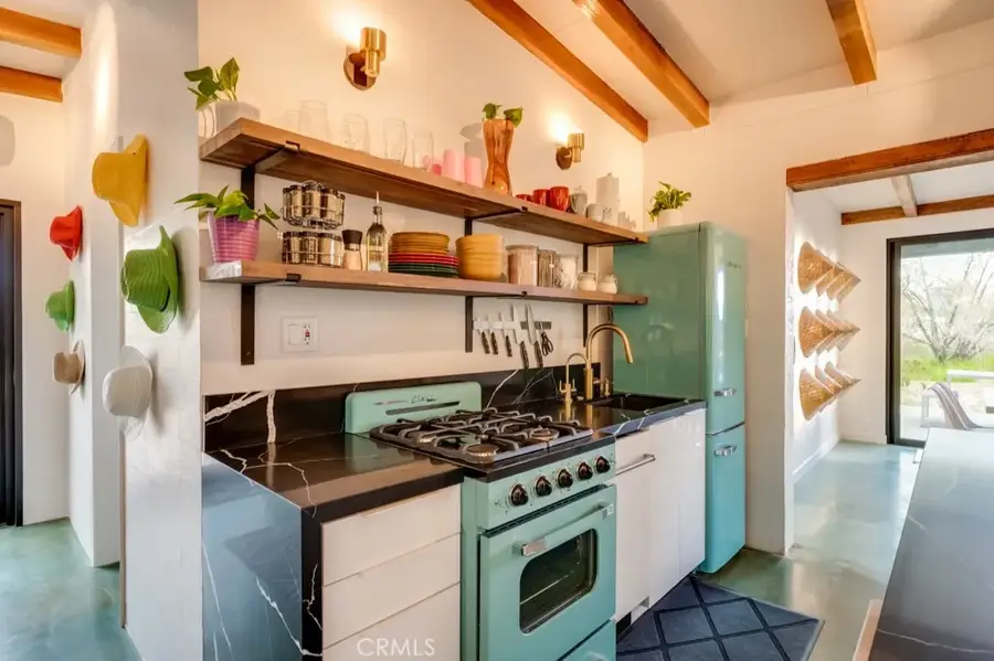 9405 Lanning Lane, Morongo Valley, CA 92256 - Image #3