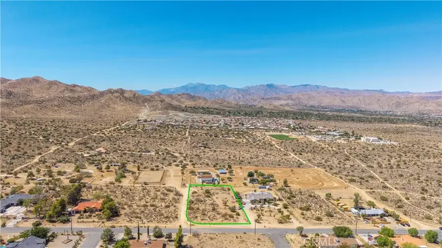 8804 Warren Vista, Yucca Valley, CA 92284 - Image #2