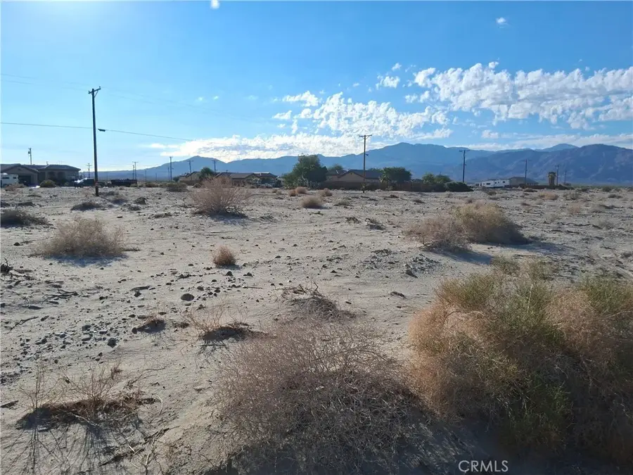 1461 Stamford, Thermal, CA 92274 - #2