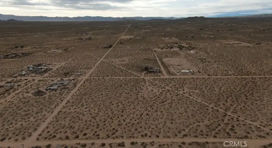 60426 Lorraine, Landers, CA 92285 - #3