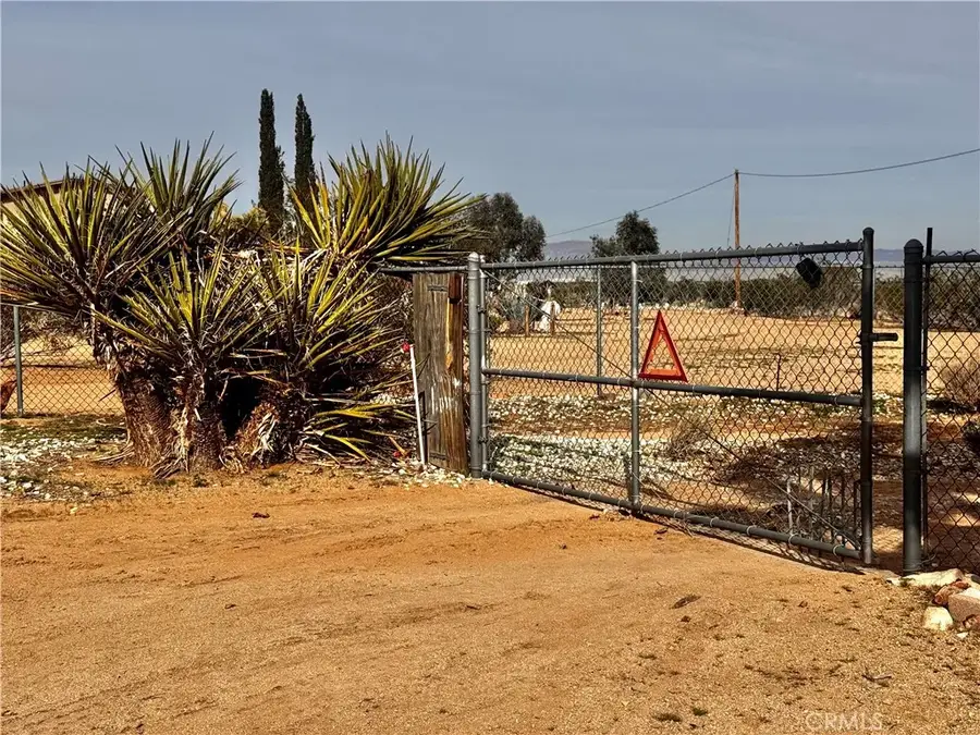 382 Bowman, Landers, CA 92285 - Image #2