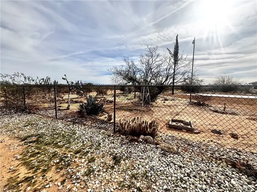 382 Bowman, Landers, CA 92285 - Image #3