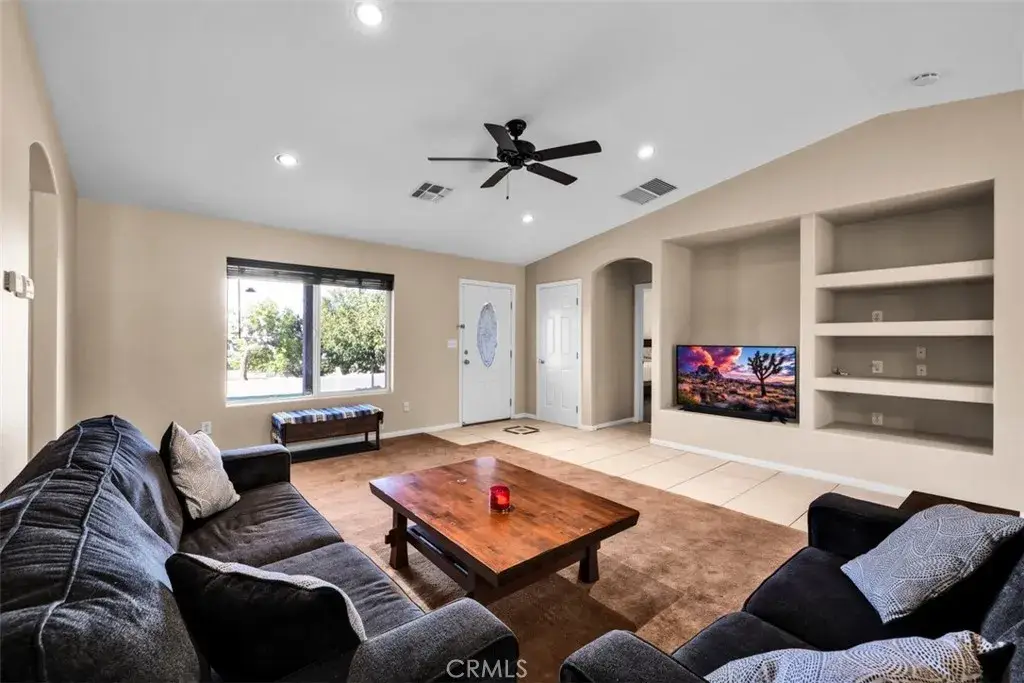 56643 Desert Gold, Yucca Valley, CA 92284 - Image #1