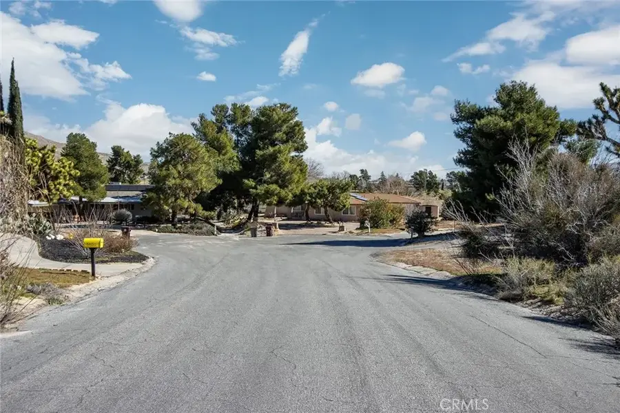 54925 Benecia, Yucca Valley, CA 92284 - #2