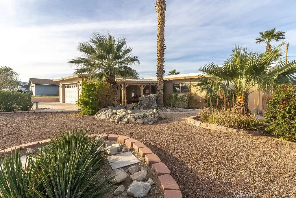 1900 Desoto, Needles, CA 92363 - Image #1