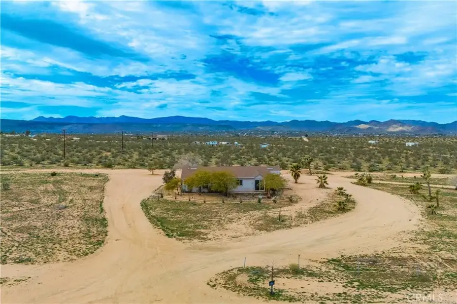 492 Surrey Avenue, Homestead Valley, CA 92284 - #2