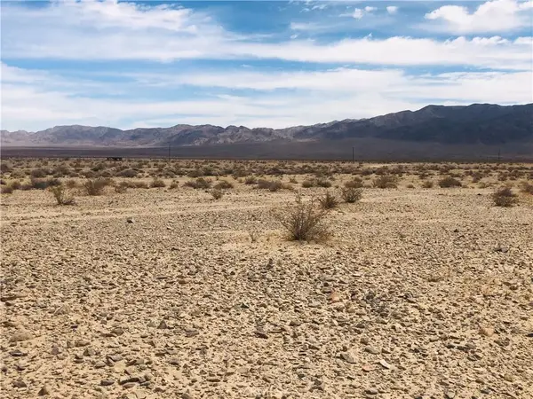 5 Montgomery, 29 Palms, CA 92277