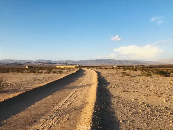 5 Marilane, 29 Palms, CA 92277