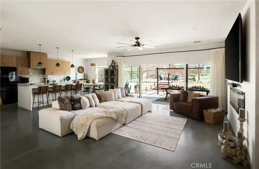 59621 Mesa Drive, Yucca Valley, CA 92284 - #3