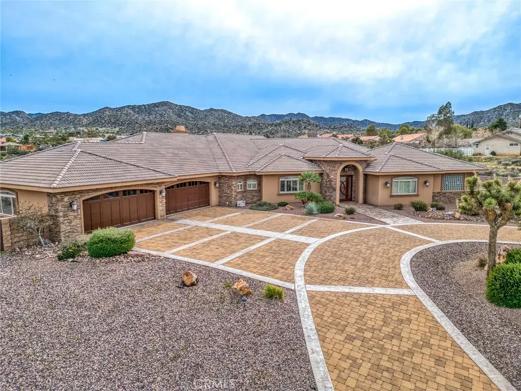 58839 Santa Barbara Dr, Yucca Valley, CA 92284 - #1