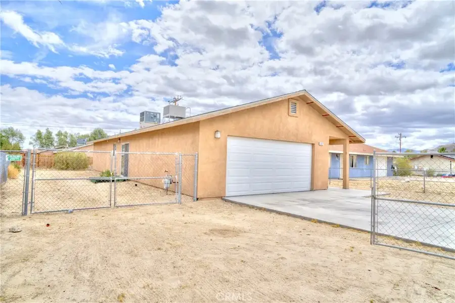 6627 Smoketree, Twentynine Palms, CA 92277 - #2