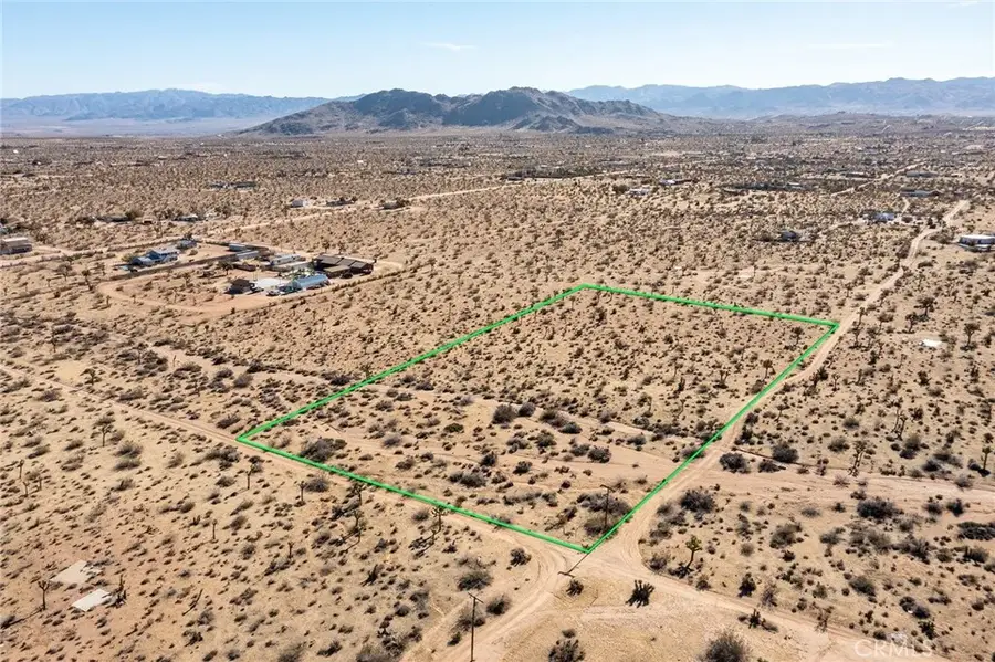 59525 La Crescenta, Yucca Valley, CA 92284 - #3