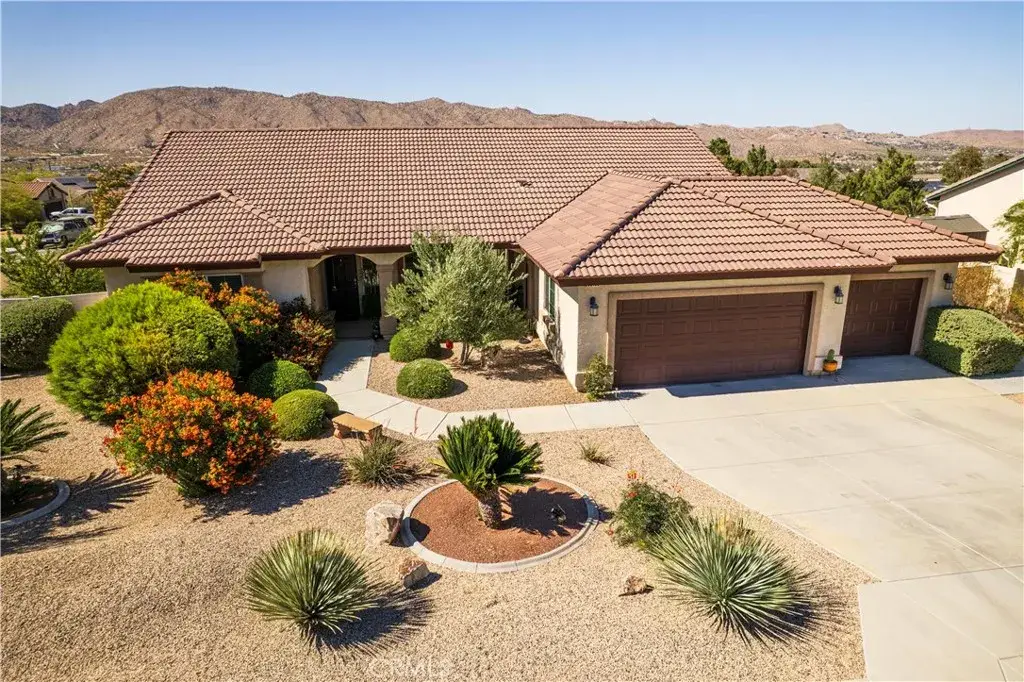 56136 Mountain View, Yucca Valley, CA 92284 - #1