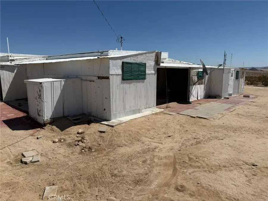 125 Peffer, Twentynine Palms Yucca Valley, CA 92277 - #2