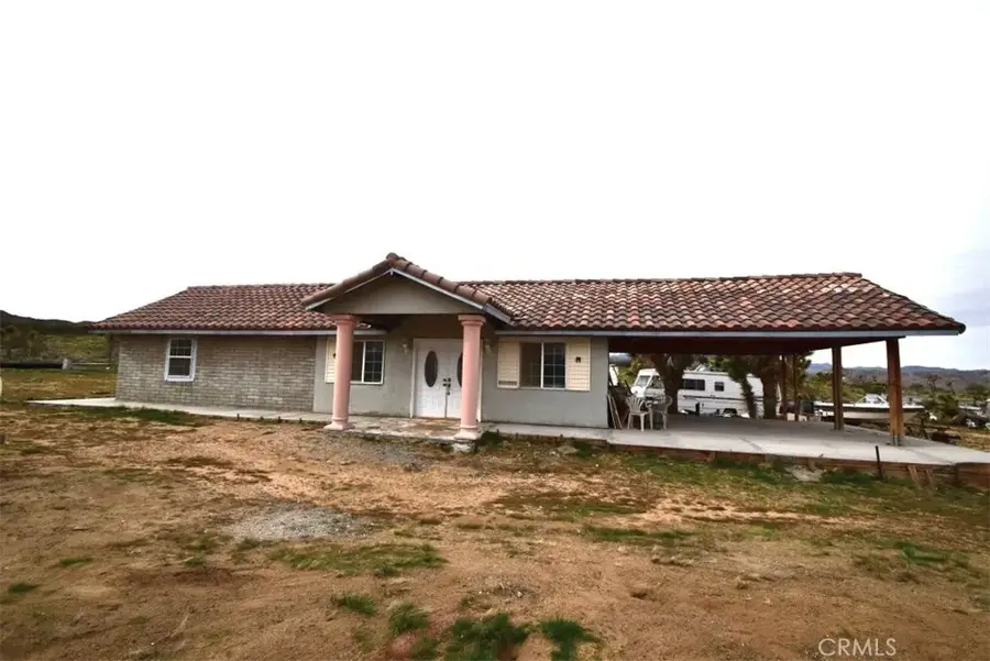 8425 Indio Avenue, Yucca Valley, CA 92284 - #3