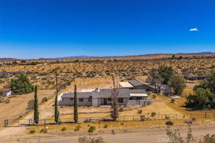 713 Delgada Avenue, Yucca Valley, CA 92284 - #2