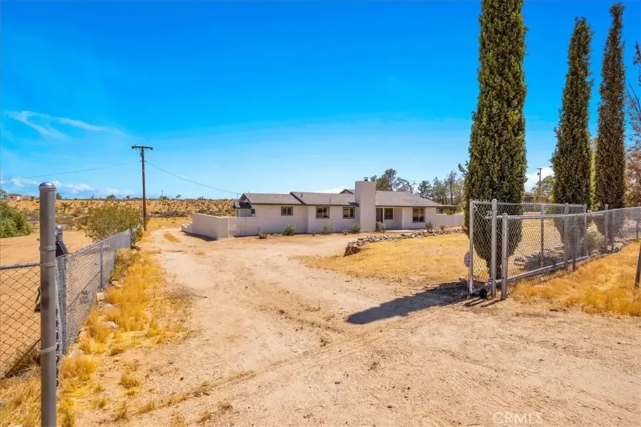 713 Delgada Avenue, Yucca Valley, CA 92284 - #3
