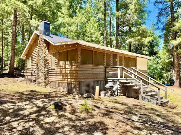 9520 Oak Place, Cobb, CA 95426